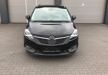 Opel Zafira 184.671 km 9.925 &euro; Gammellund 24855