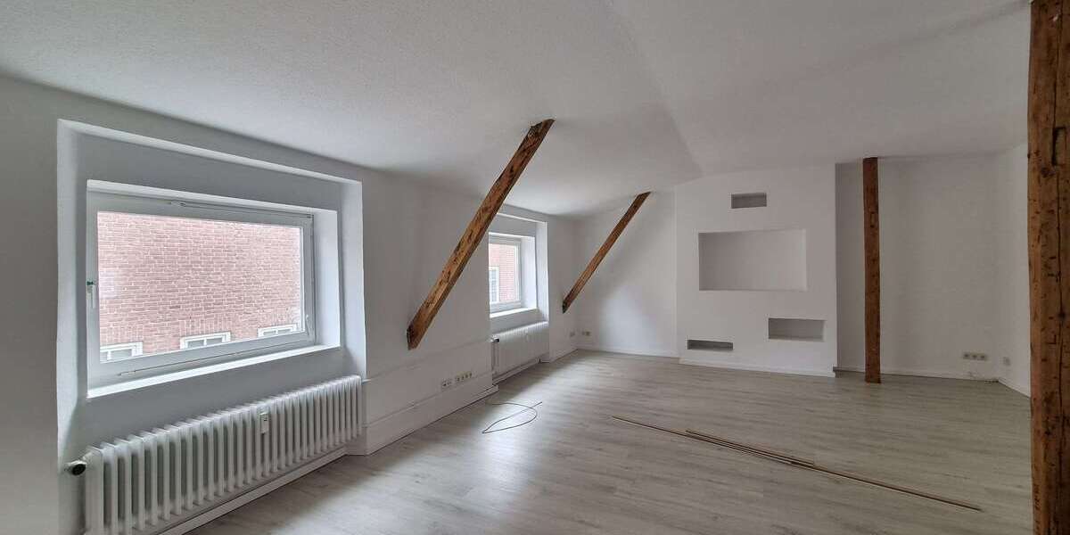 Etagenwohnung Rendsburg Altstadt - 3 Zimmer, 120 m&sup2;, 890&euro; | Angebot:25925009