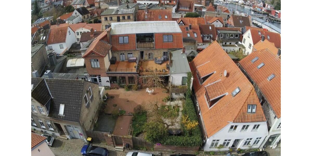 Dachgeschoßwohnung Eckernförde - 3 Zimmer, 117 m&sup2;, 1.750&euro; | Angebot:25921077