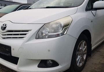 Toyota Verso 185.000 km 4.900 &euro; Gettorf 24214